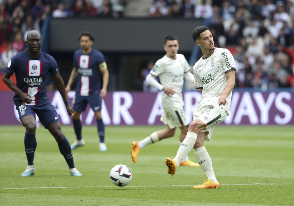 Paris Saint-Germain v FC Lorient - Ligue 1